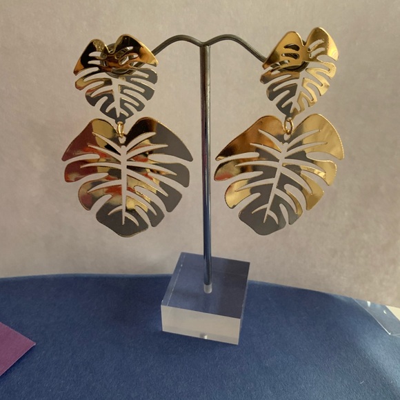 Goldtone Bohemia Big Leaves Pendant Earrings - Picture 3 of 4